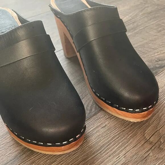 Maguba Women’s Size 36 Stockholm Black Leather Heeled Clog Shoes - Picture 3 of 7